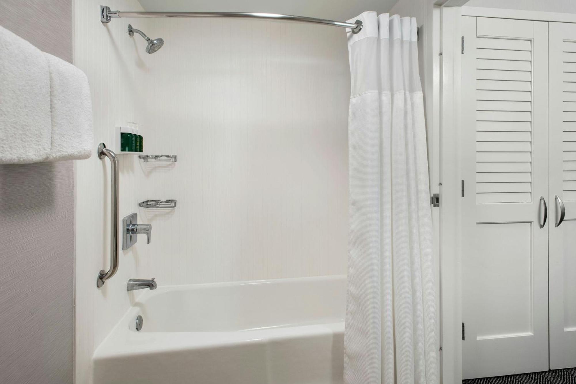 Courtyard By Marriott Silver Spring North/White Oak Екстер'єр фото