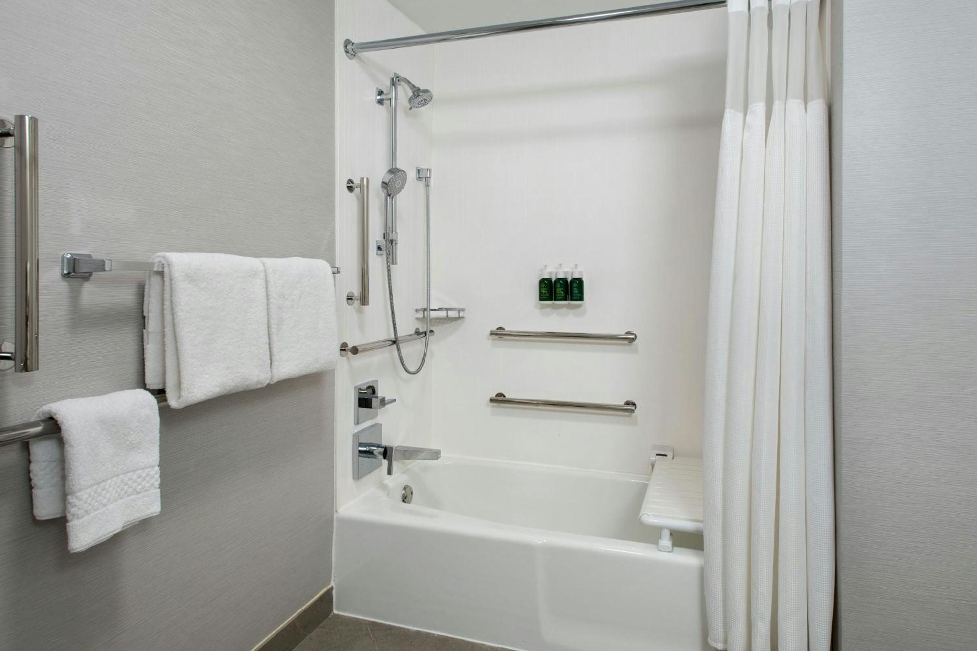 Courtyard By Marriott Silver Spring North/White Oak Екстер'єр фото