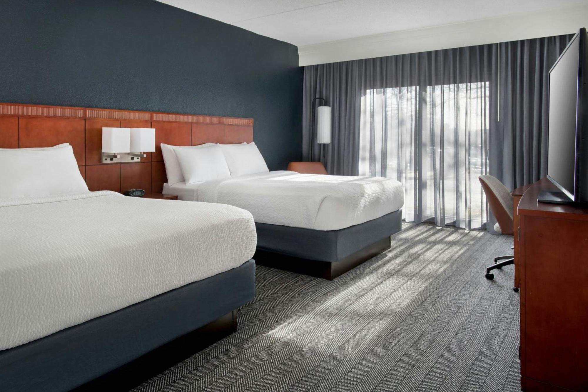 Courtyard By Marriott Silver Spring North/White Oak Екстер'єр фото